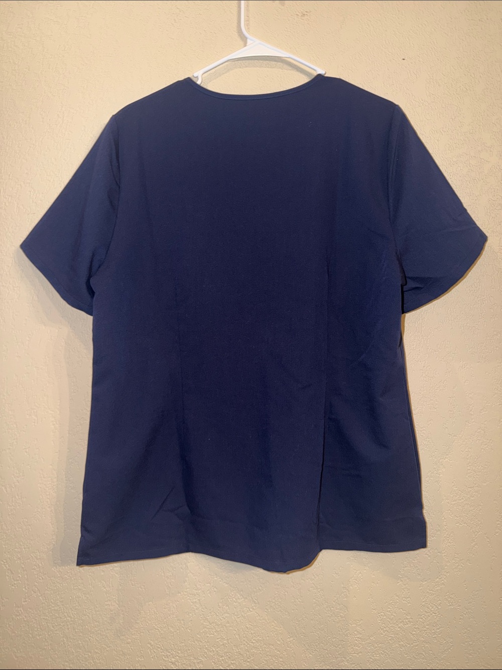 Figs V-Neck Scrub Top — Navy, XL - Picture 2 of 5